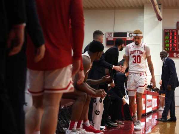 McCoy scores 25, men’s basketball defeats American on Senior Night