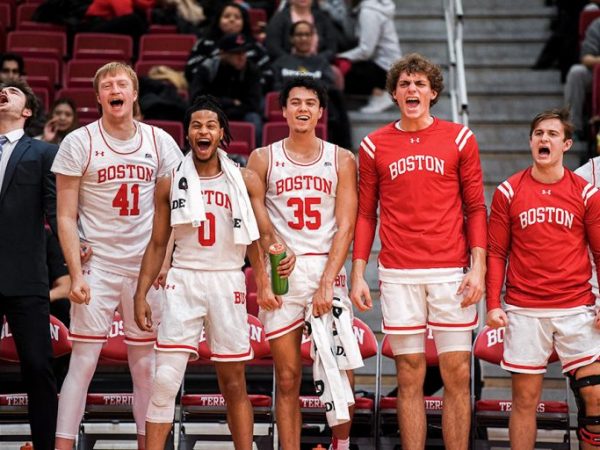 Men’s basketball defeats Merrimack, ends three-game skid